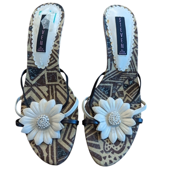 Steve Madden Brown and White Floral Heels - Picture 1 of 3